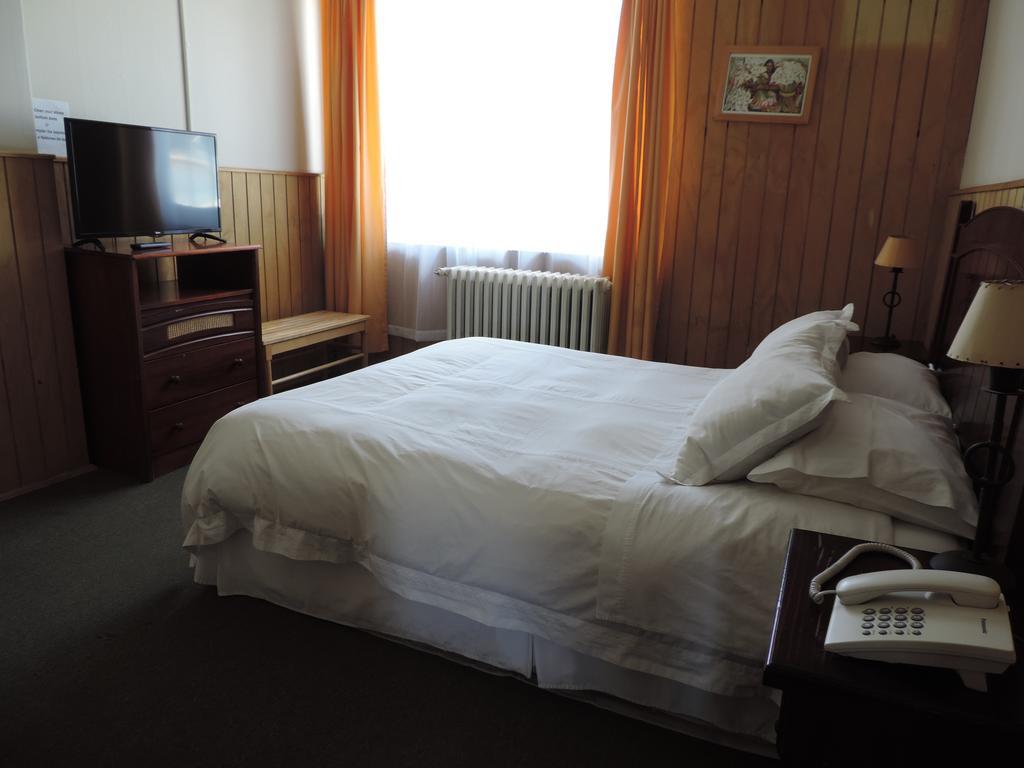 Hostal Oro Fueguino ปุนตาอาเรนาส ภายนอก รูปภาพ